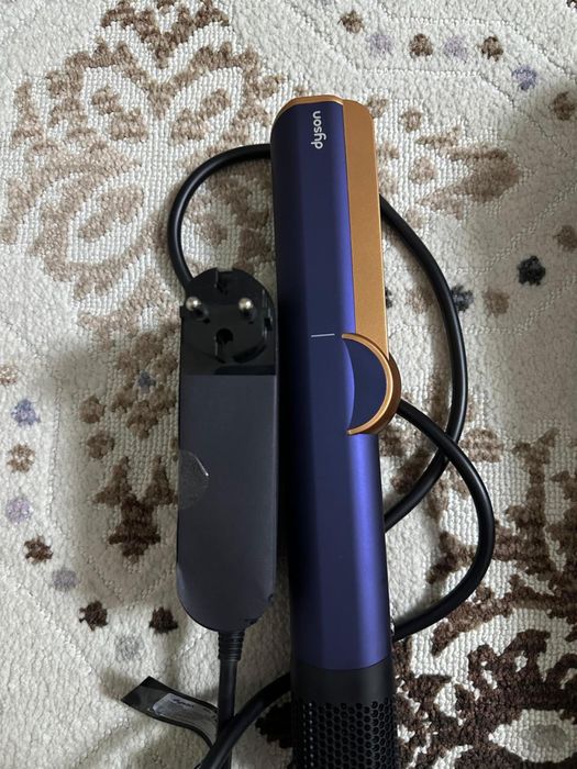 Dyson Airstrait Straightener HTO1 утюжок