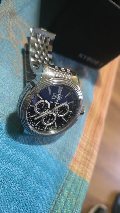 Продавам часовници