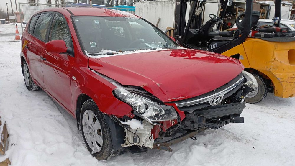 Dezmembrez Hyundai I30 - 1.6 CRDI DIN 2008 - Euro 4 - D4FB