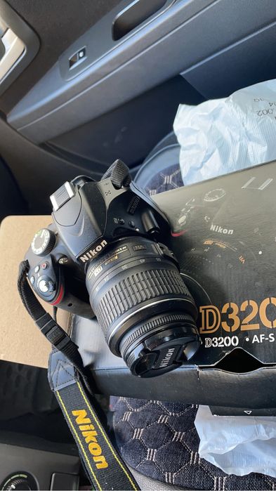 Nikon d3200 срочно продам