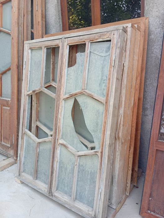 Eshik va romlar sotiladi