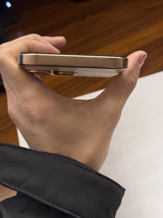 16 pro max desert titanium