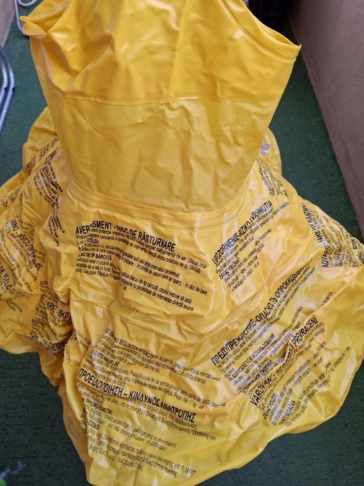 Надуваеми пояс,басейн и лодка