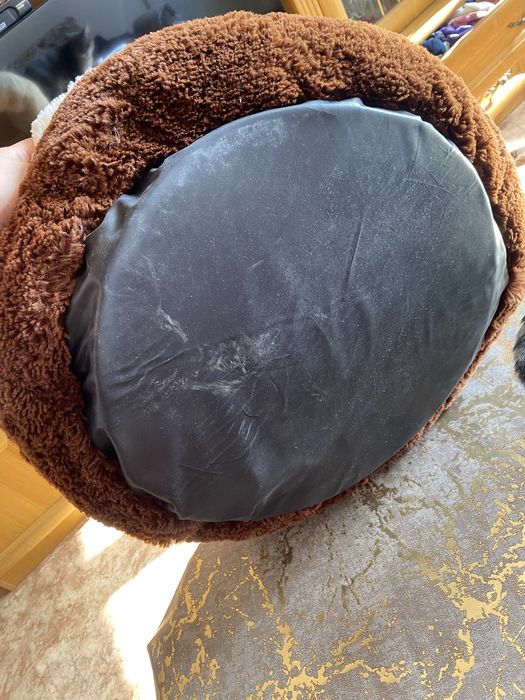 Лежанка для кота-собаки новая