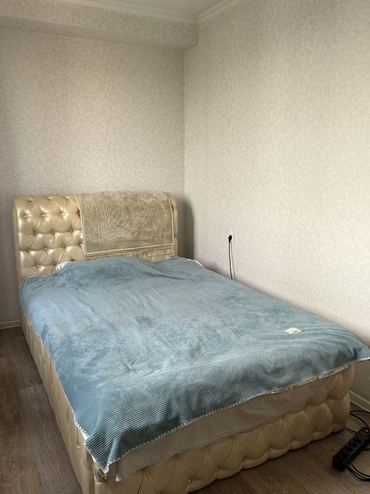 Диван сатылады честр кожа