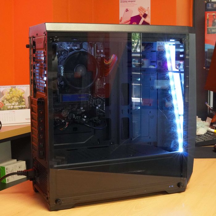 Desktop AMD Ryzen 5 3400G 16GB RAM 1TB SSD + AMD Radeon RX Vega 11 2GB, Lumini RGB, Negru, 12 LUNI GARANTIE