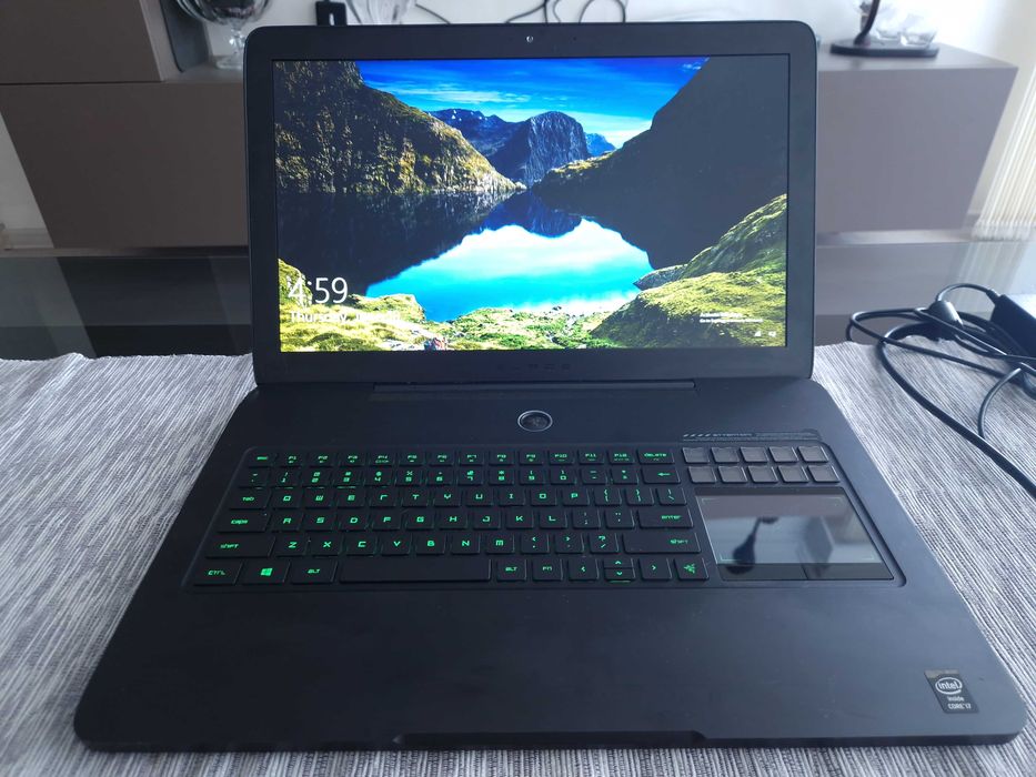 Razer Blade Pro, 17.3 инчов - Супер състояние
