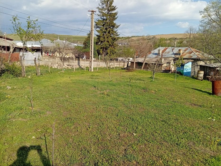 De vanzare casa sat Persunari, comuna Gura Vadului