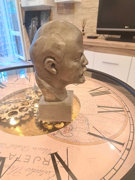 Статуетка бюст на Владимир Ленин