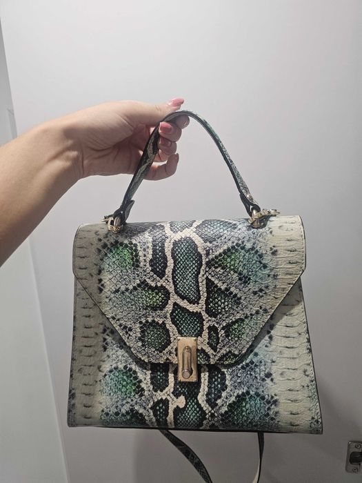 Чанта змийска синя