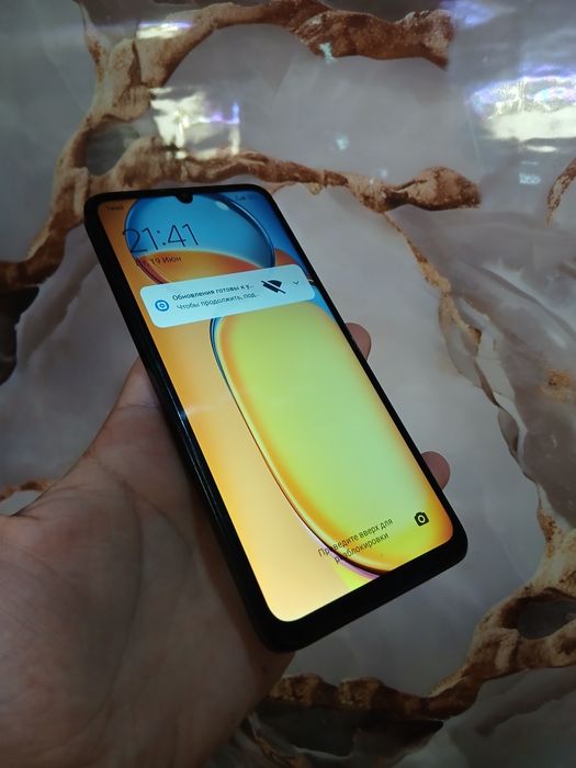 В продаже Redmi 13c.