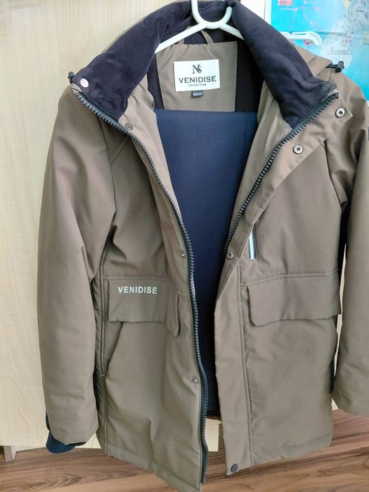 Продам куртку на мальчика