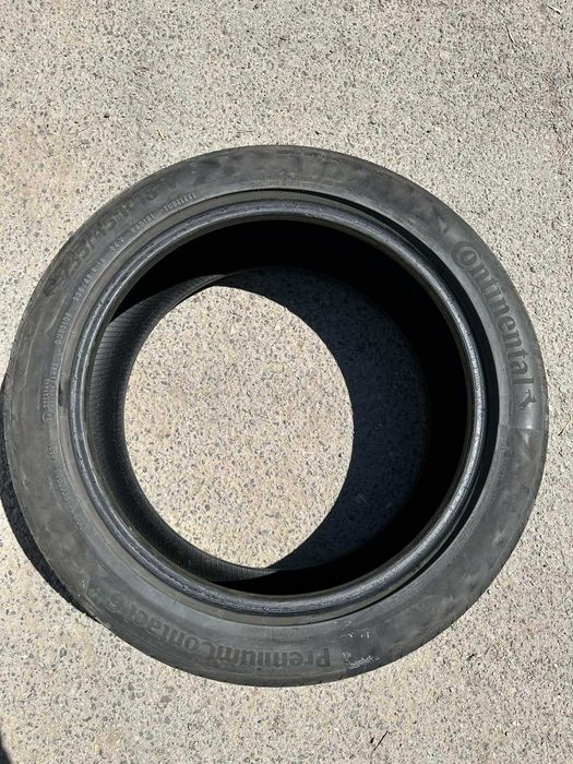 Летни гуми Continental 235/45 R 18