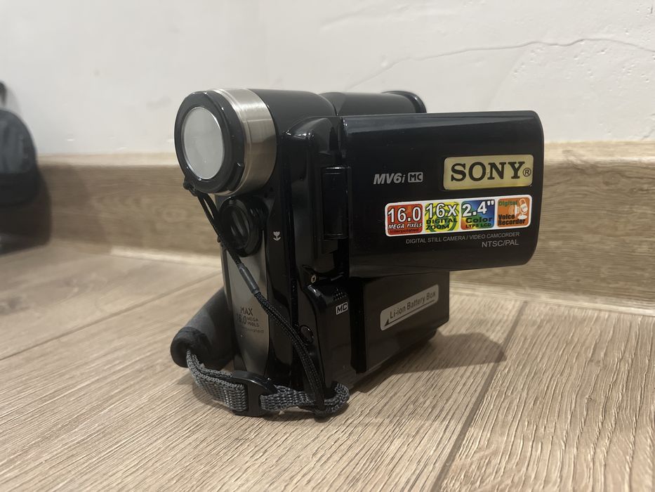 Видеокамера Sony