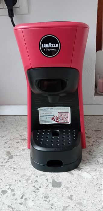 Espressor Lavazza A Modo Mio Tiny , Rosu