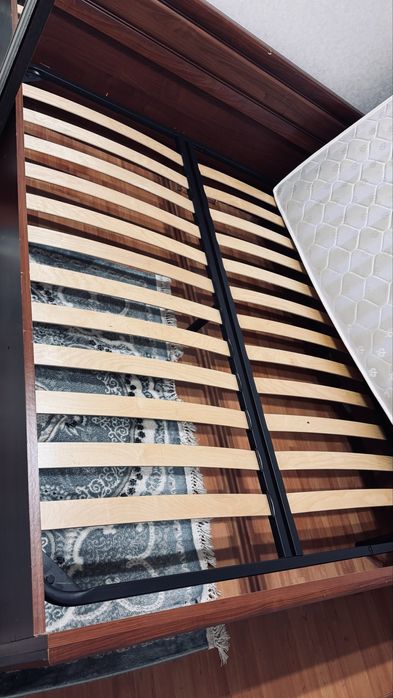 Кровать двухспальная