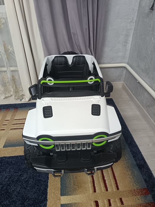 Машина на пульте