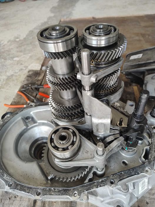 Reparatii cutii viteze grupuri spate .fata . Dacia Duster, Renault Nissan Dacia 4 .5 6 trepte