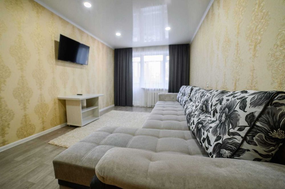 Сдам 2 комнатную квартиру посуточно