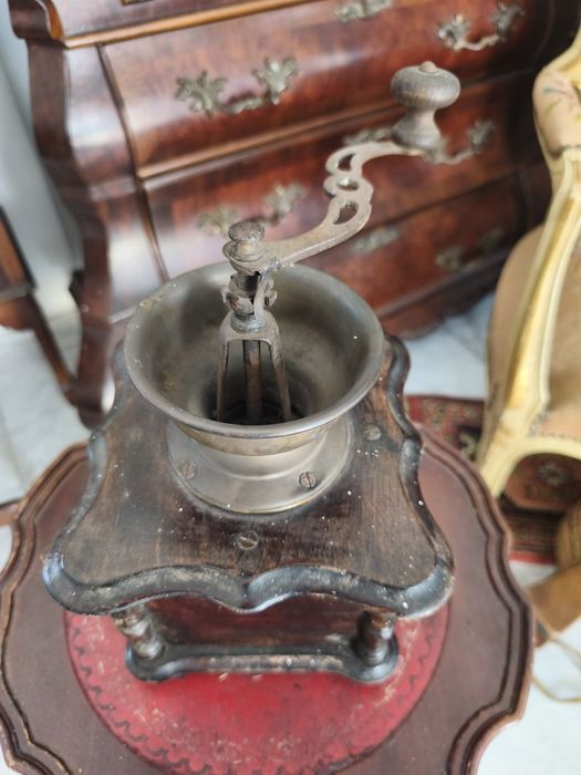 Râșniță cafea vintage