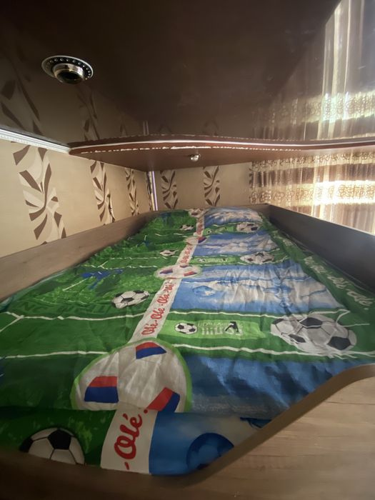 Продам детский спальный гарнитур