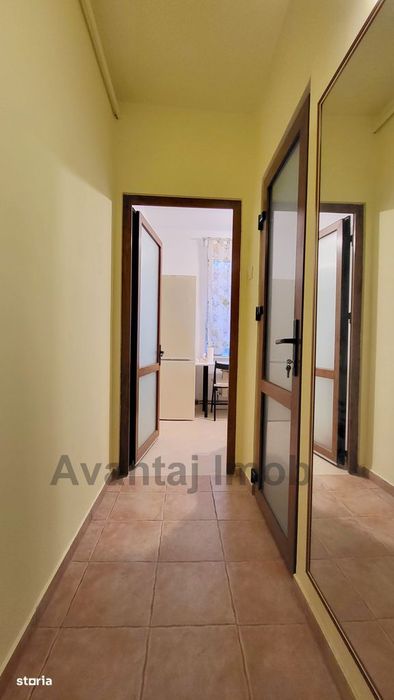 Floreasca, Bach, centrala de apartament, bloc anvelopat, decomandat