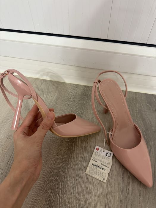 Туфли на каблуке Bershka