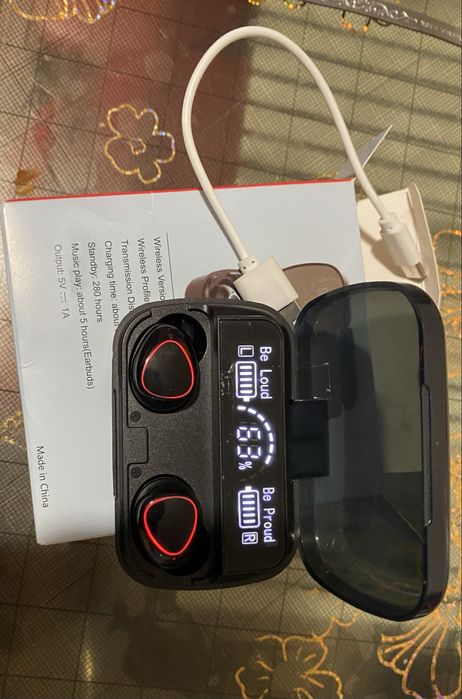 Безпроводной наушник