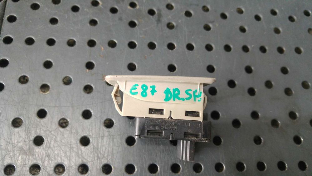 Buton geam electric dreapta spate bmw seria 1 e87 15979800