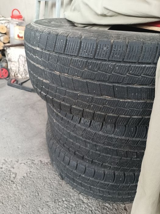 Продам зимние шины
