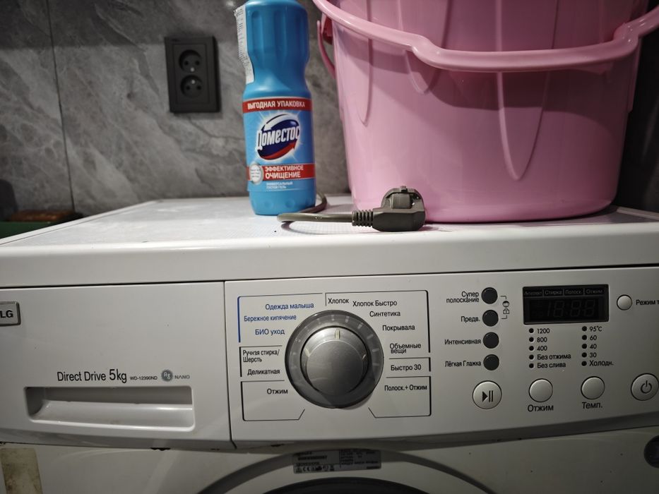 Продам стиральную машину LG