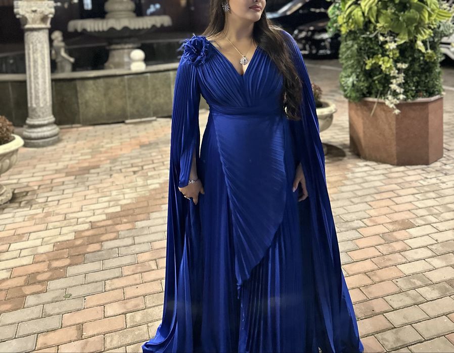 Вечернее платье