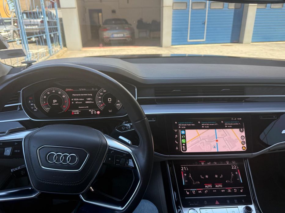 Audi A8 L model  President 4 locuri