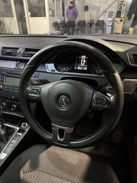 Dezmembrez/Dezmembrari Vw Passat B7 1.6 CAY cutie MYP