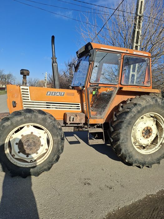 Vand tractor Fiat 880 DT