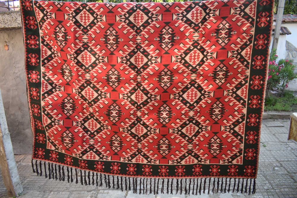 нов голям килим  килим