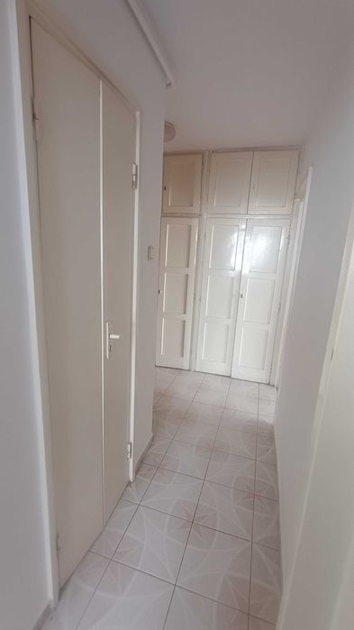 Proprietar, închiriez apartament de două camere în zona Astra
