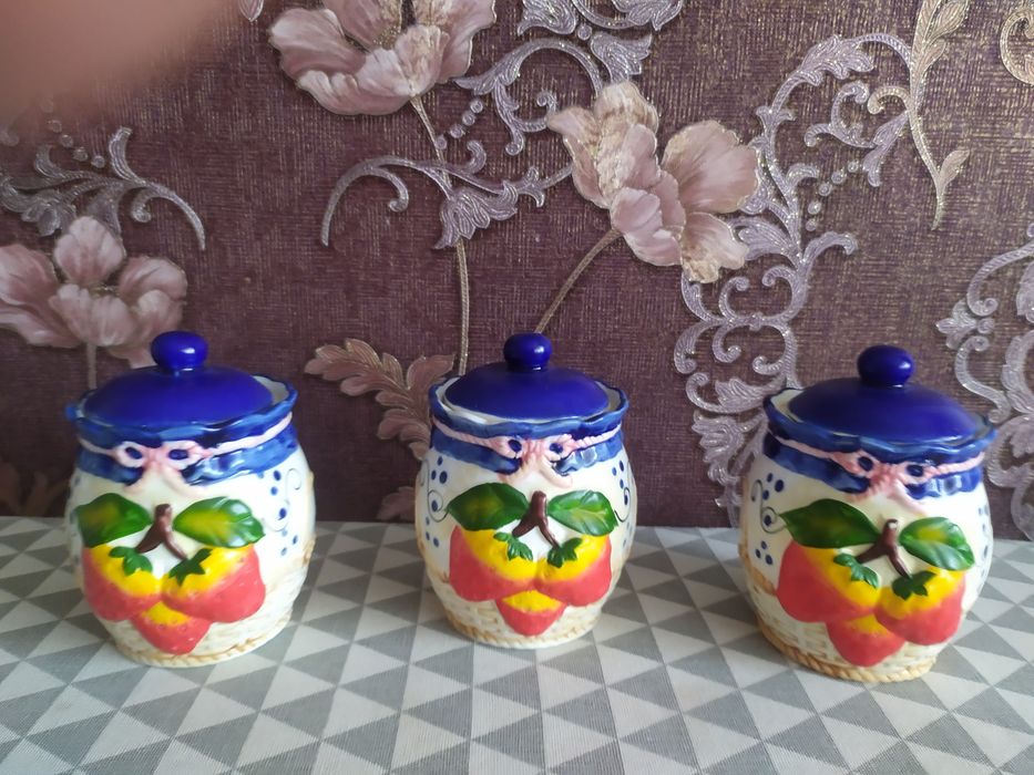 Продам горшочки (керамика)