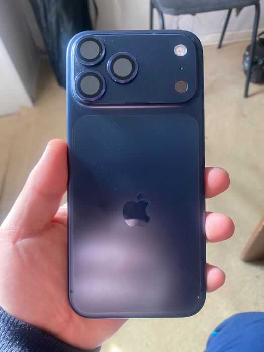 Продам Iphone 17 Pro Max 256 gb Esim