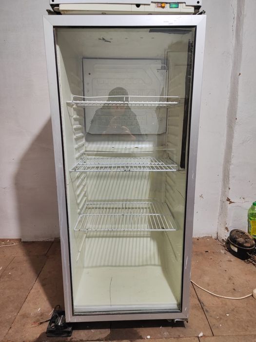 Холодильник рабочий