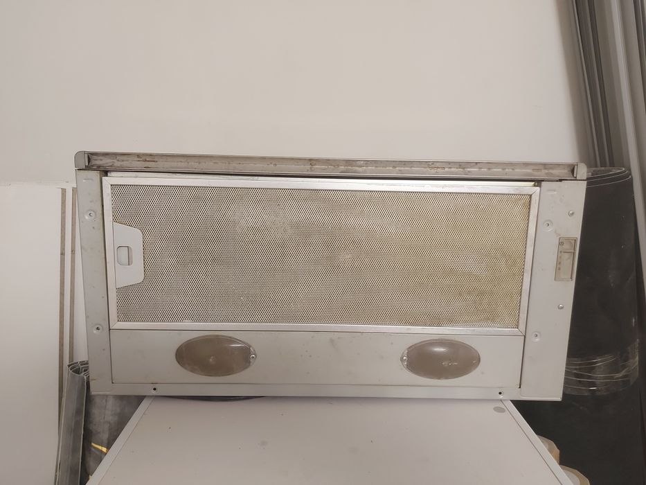 Вытяжка на кухонный гарнетур