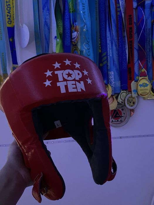 шлем боксерский TOPTEN
