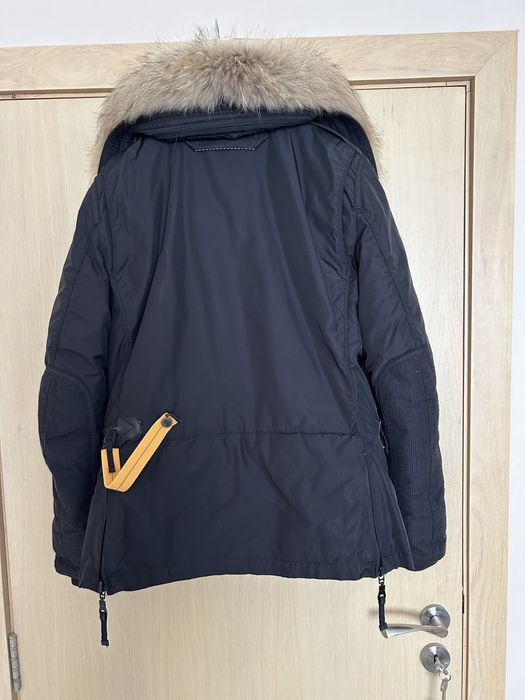 Дамско яке пух Parajumpers