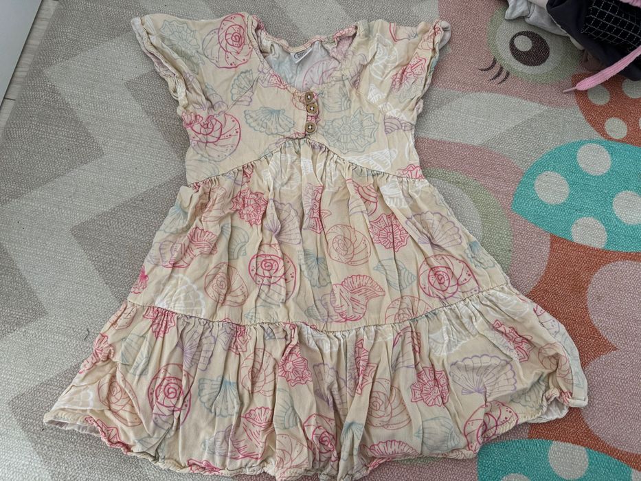Лот детски рокли 104