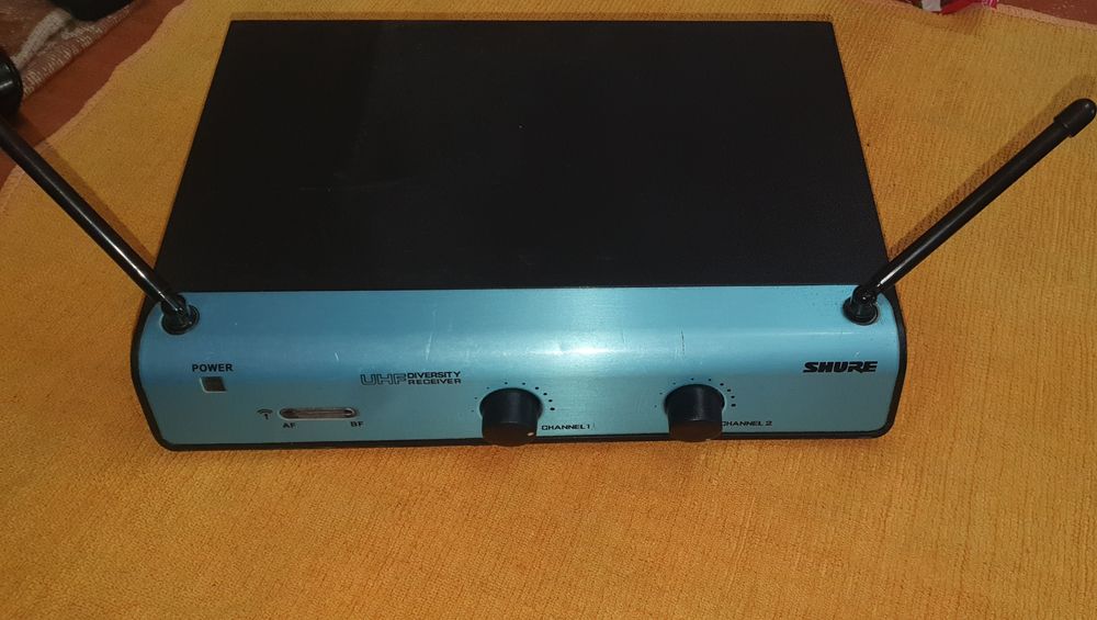 Продается микрофоны shure