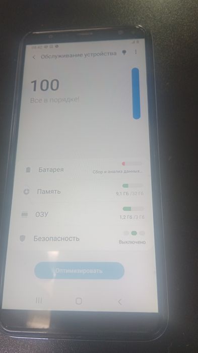 Продам Самсунг ж6+