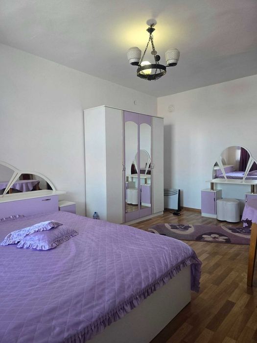 Продава се Тристаен апартамент в Търговище, Център - 72 кв.м за 1020 €/кв.м - Снимка #1