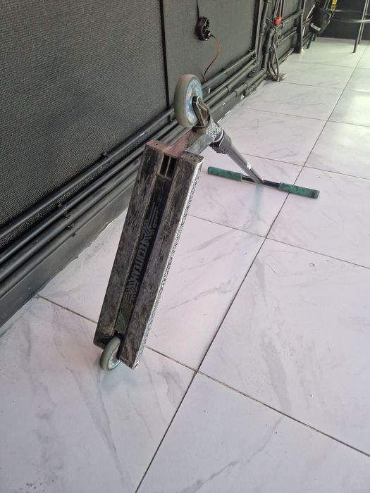 Самокат трюковой