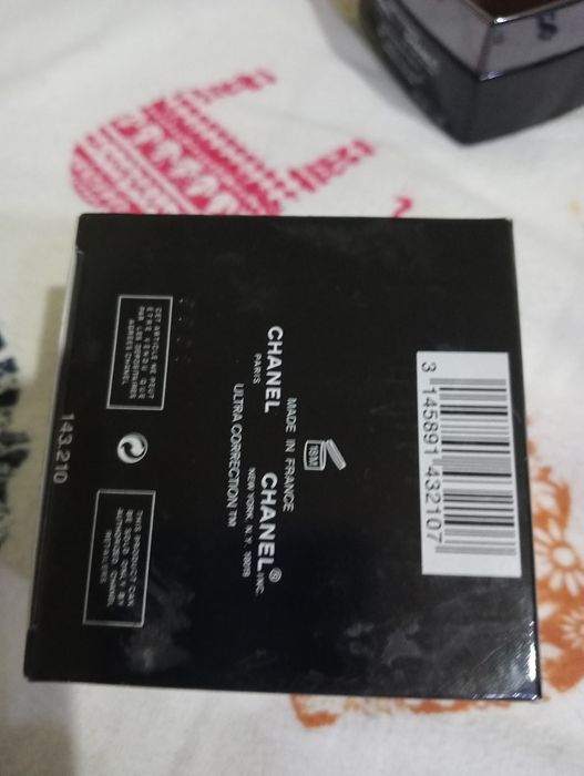 Vând cremă de zi Guerlain 500 lei