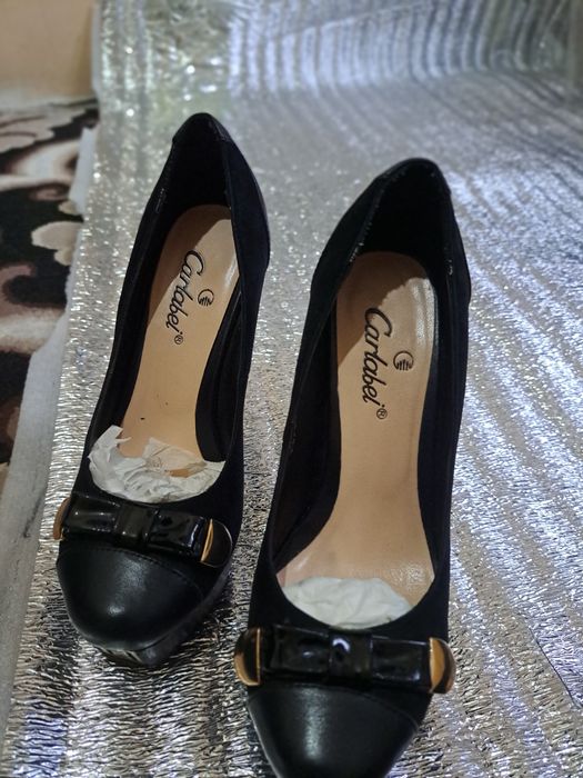 Туфли на высоком каблуке